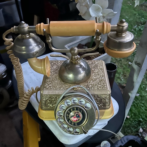 Vintage Radio Shack French Continental Rotary Phone Model 43-320A not tested - Picture 2 of 6